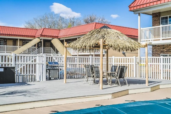 Montrose Valley Lodge image 10