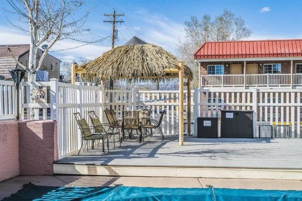 Montrose Valley Lodge image 9