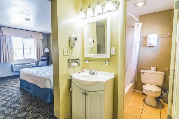 Montrose Valley Lodge 7